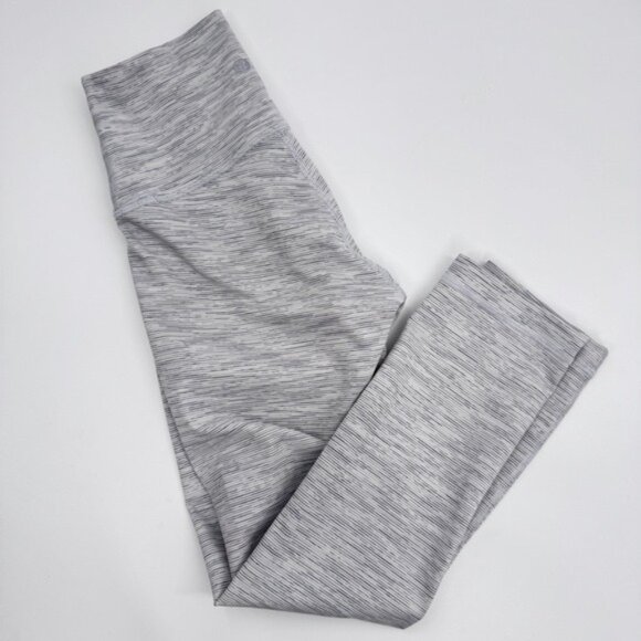 Lululemon Wunder Under Crop (High-Rise) *Luxtreme 21" size 2 - Picture 7 of 12